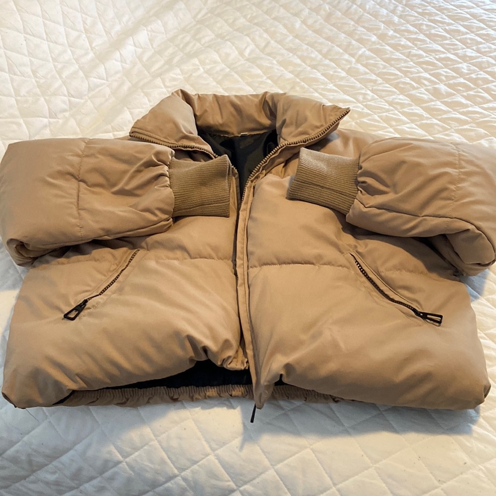 Womens puffer jacket  in good condition,